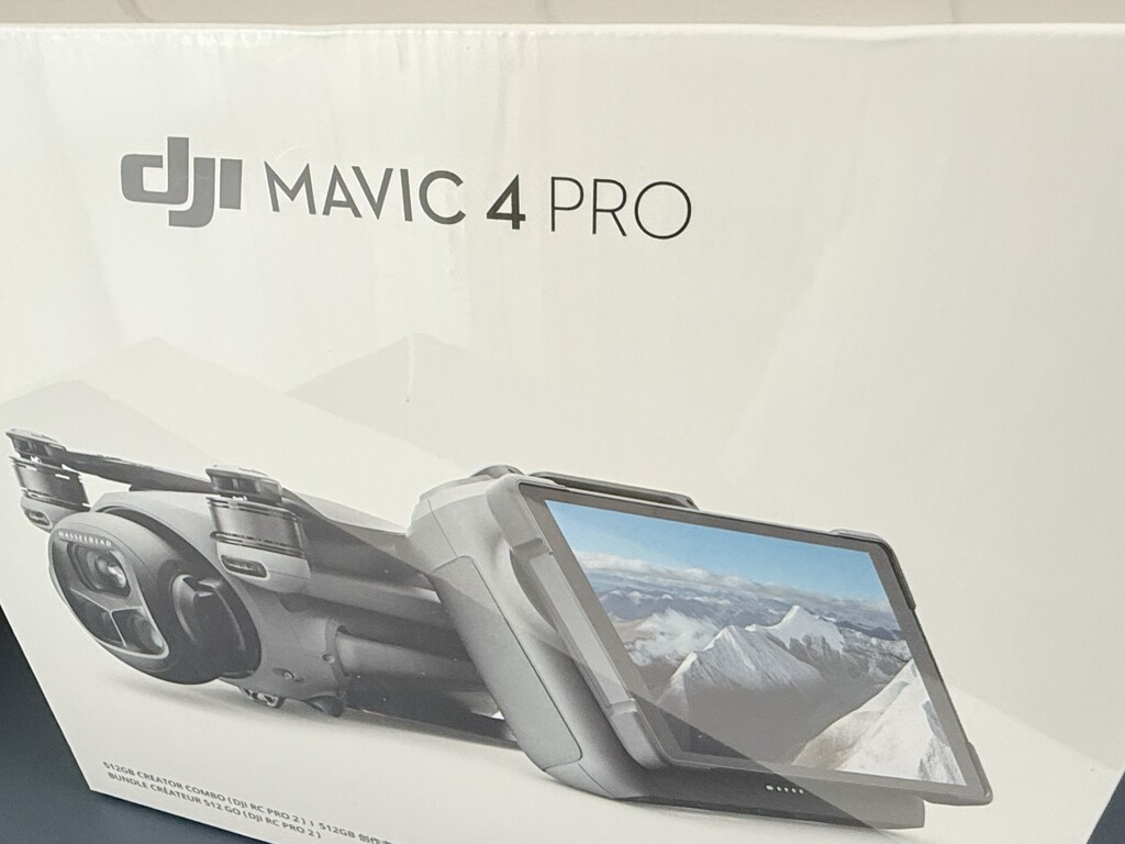 DJI Mavic 4 Pro 512GBクリエイターコンボ（DJI RC Pro 2付属）